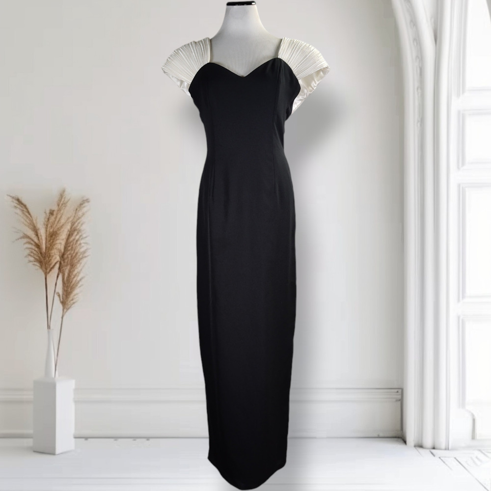 Vintage 90s Lizette Giovanna Black White Bow Column Formal Dress US 8